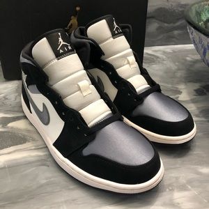 Nike Air Jordan 1 Mid Satin Grey Toe Black Sail